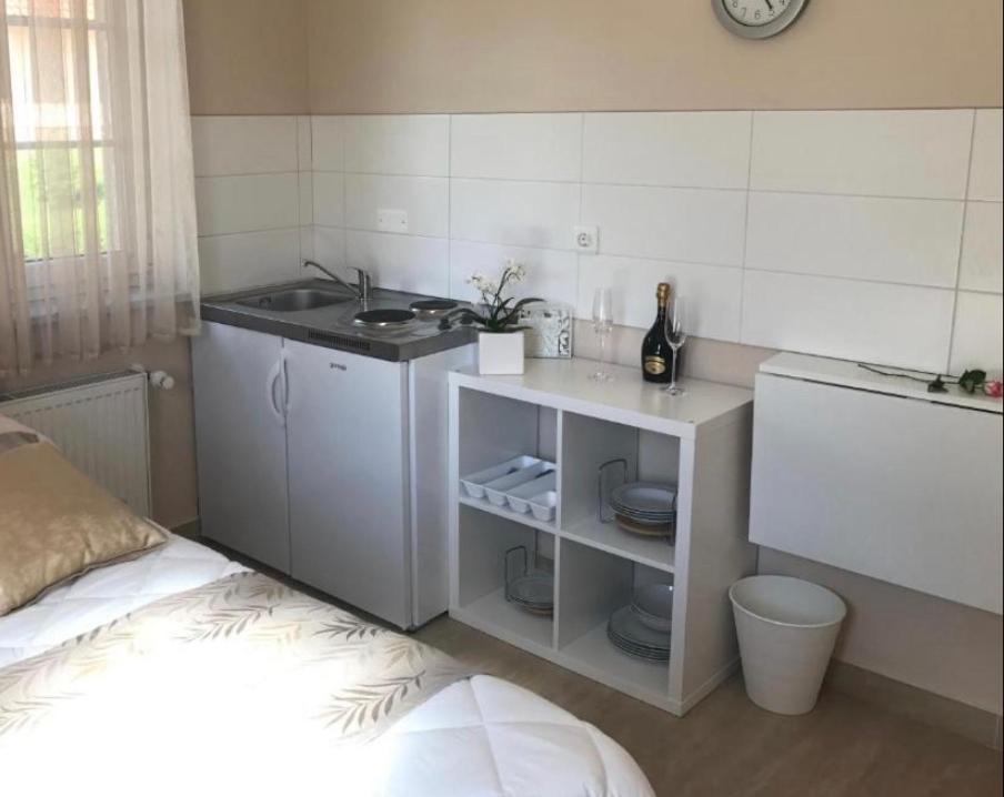 Linden Garden Apartment Postumia Esterno foto