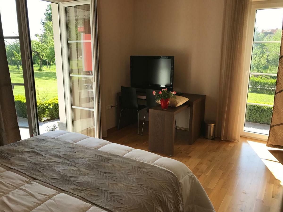 Linden Garden Apartment Postumia Esterno foto